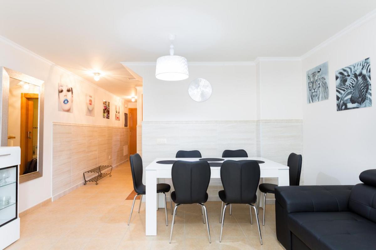 阿德耶Oasis Fanabe Townhouse别墅 外观 照片